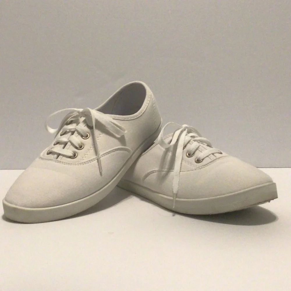 N/A classic white